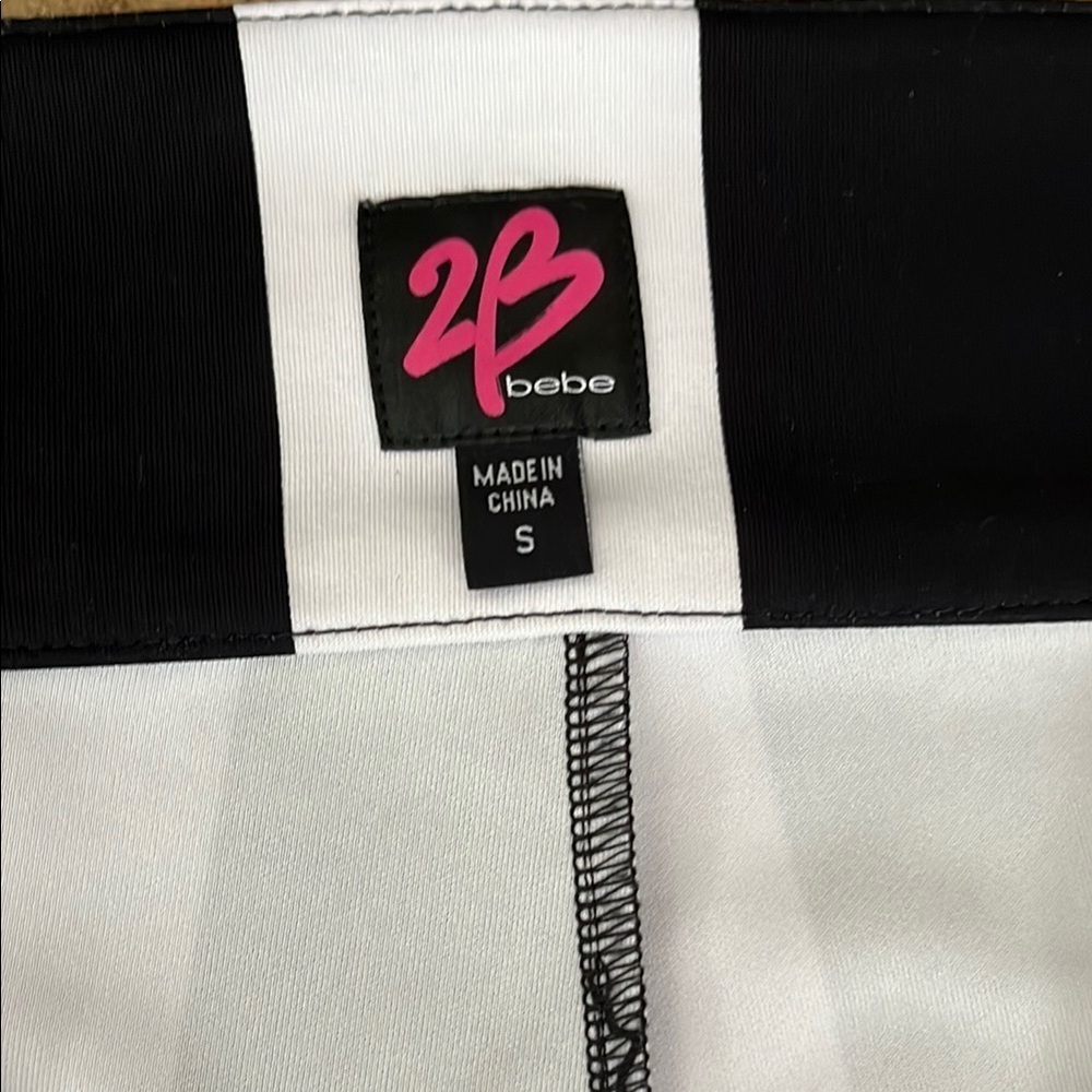 2B bebe Black and White Checkerboard Leggings High Rise Size S - Picture 3 of 4